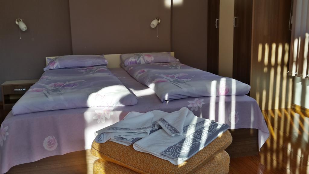 Kyurkchievi Guest House Szapareva Banja Szoba fotó